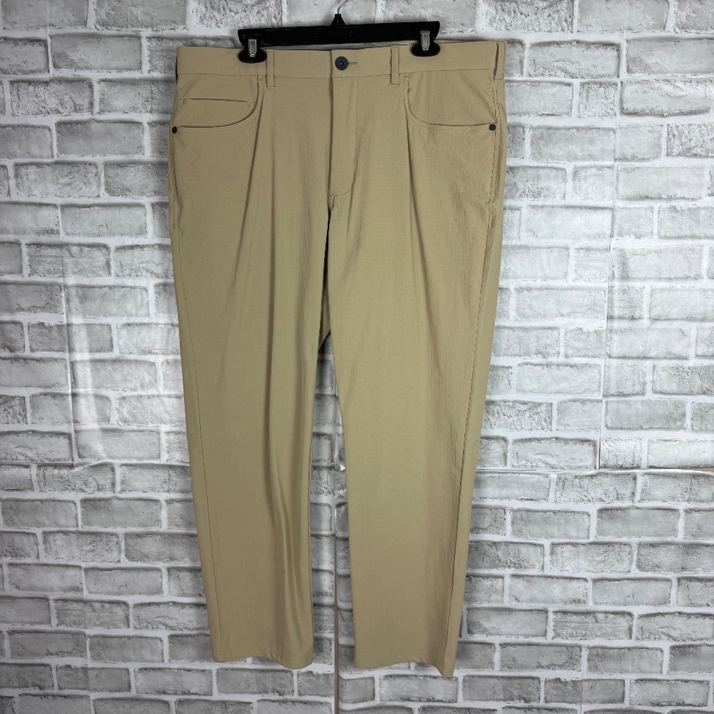 Tommy Bahama Khaki/Tan Chinos